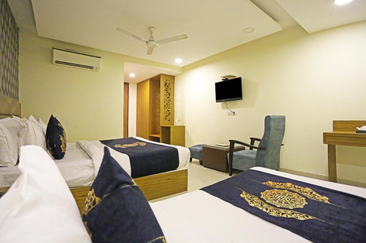 Hotel Grand Suites By D'Capitol Near Delhi Airport Nueva Delhi Exterior foto