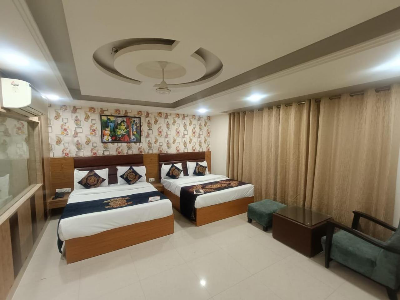 Hotel Grand Suites By D'Capitol Near Delhi Airport Nueva Delhi Exterior foto