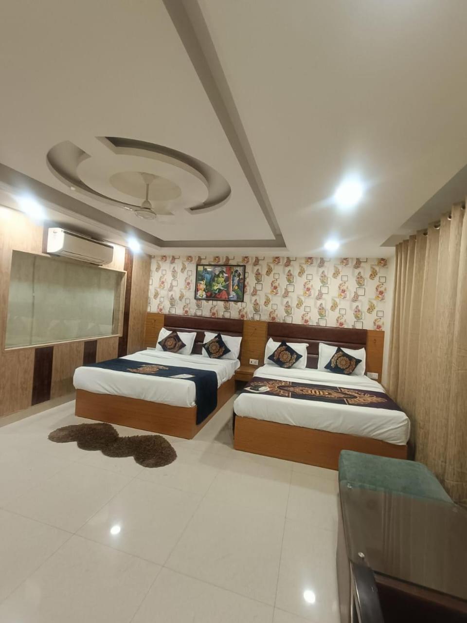 Hotel Grand Suites By D'Capitol Near Delhi Airport Nueva Delhi Exterior foto