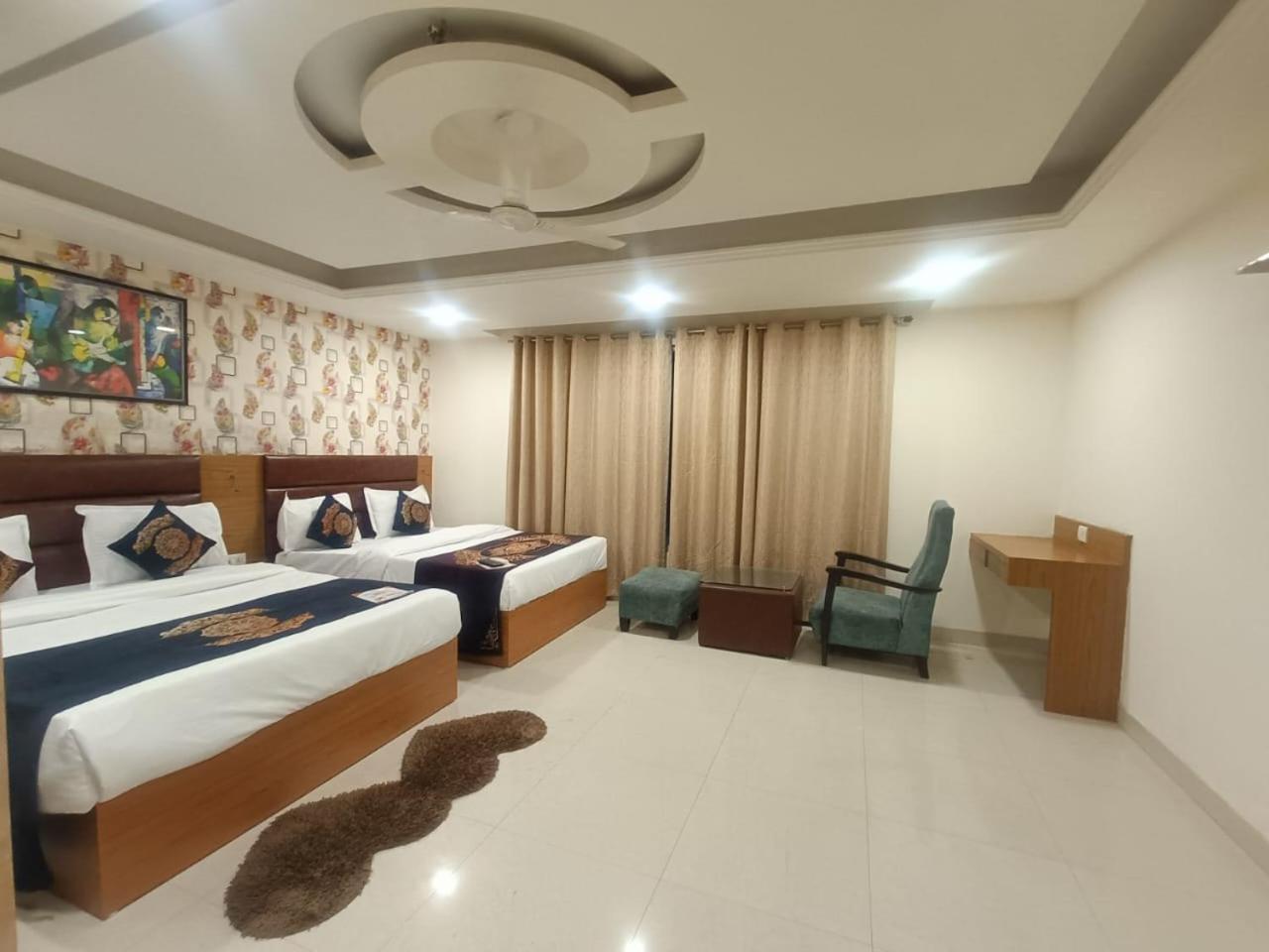 Hotel Grand Suites By D'Capitol Near Delhi Airport Nueva Delhi Exterior foto