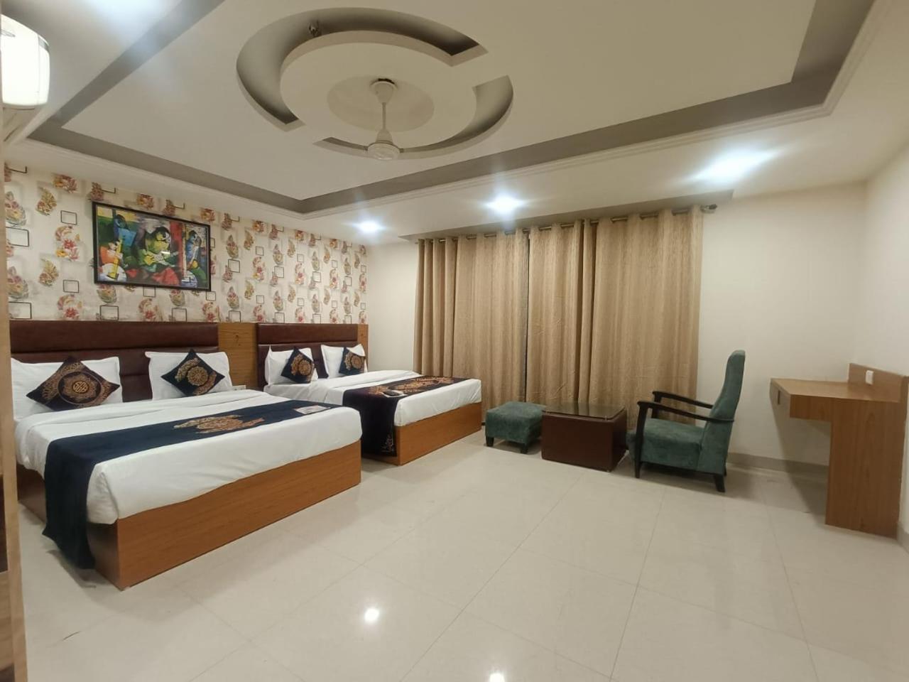 Hotel Grand Suites By D'Capitol Near Delhi Airport Nueva Delhi Exterior foto